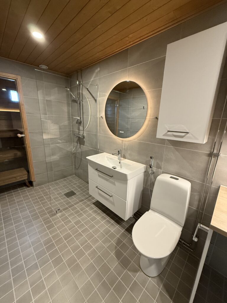 Valmis kylpyhuoneremontti Oulussa